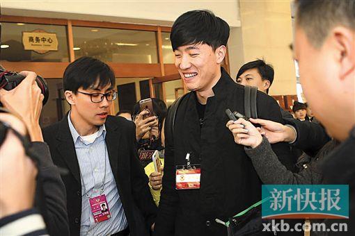 劉翔:建議學(xué)生每天堅(jiān)持1小時(shí)體育鍛煉