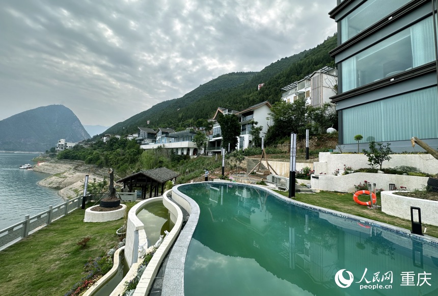 三峽里·竹枝村打造的特色民宿。人民網(wǎng)記者 劉政寧攝