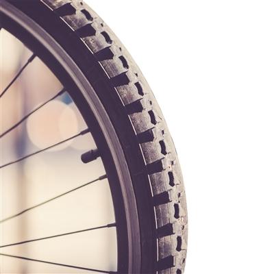 初中生盜共享單車送同學當禮物 父親無奈報警求助